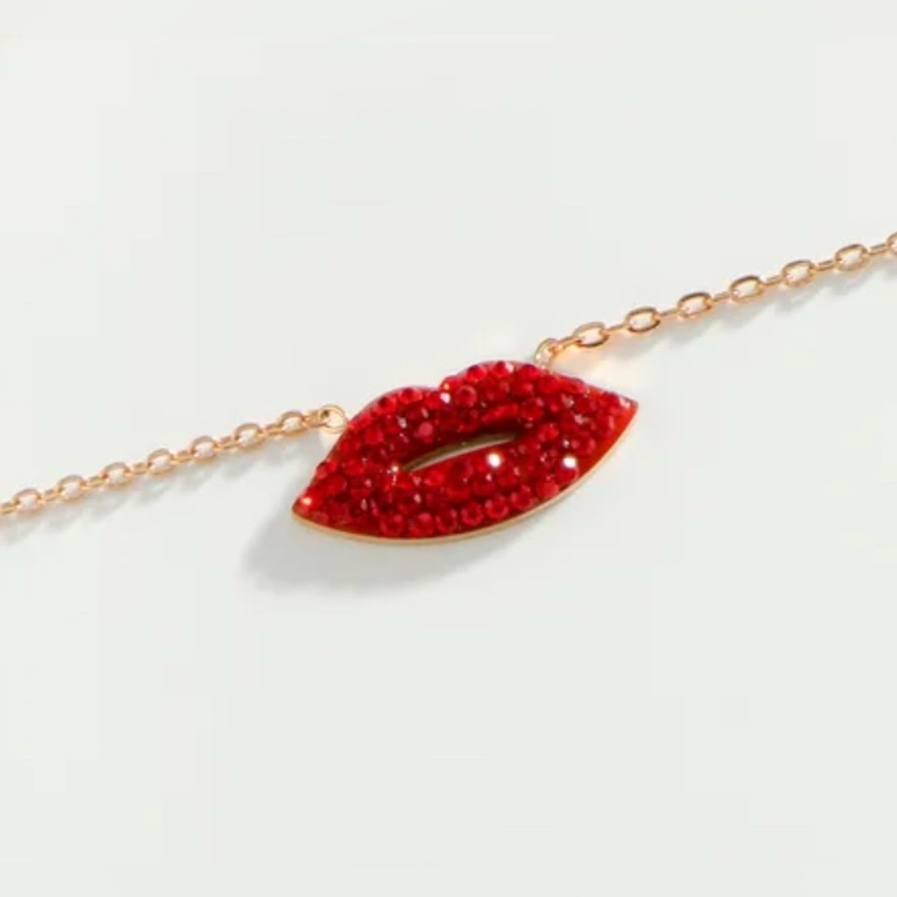 585 Rose Gold Mini Red Pave Crystal Lips Pendant Necklace Minimalist No Fade - Picture 4 of 7